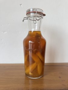 Jolie bouteille de rhum arrangé