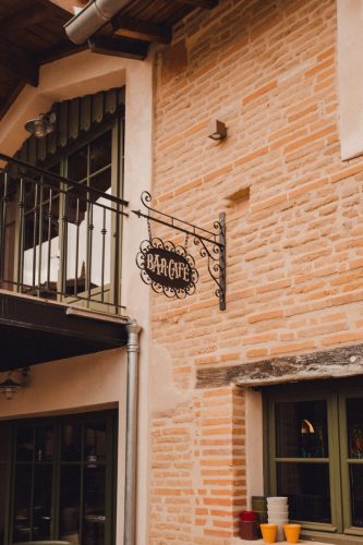 Shooting Springtime Hoc Die - Devanture Bar